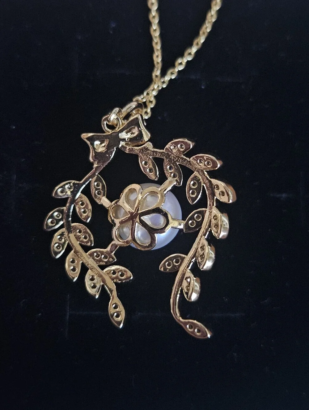 Freshwater Pearl Gold Plated Olive Leaf Pendant Necklace